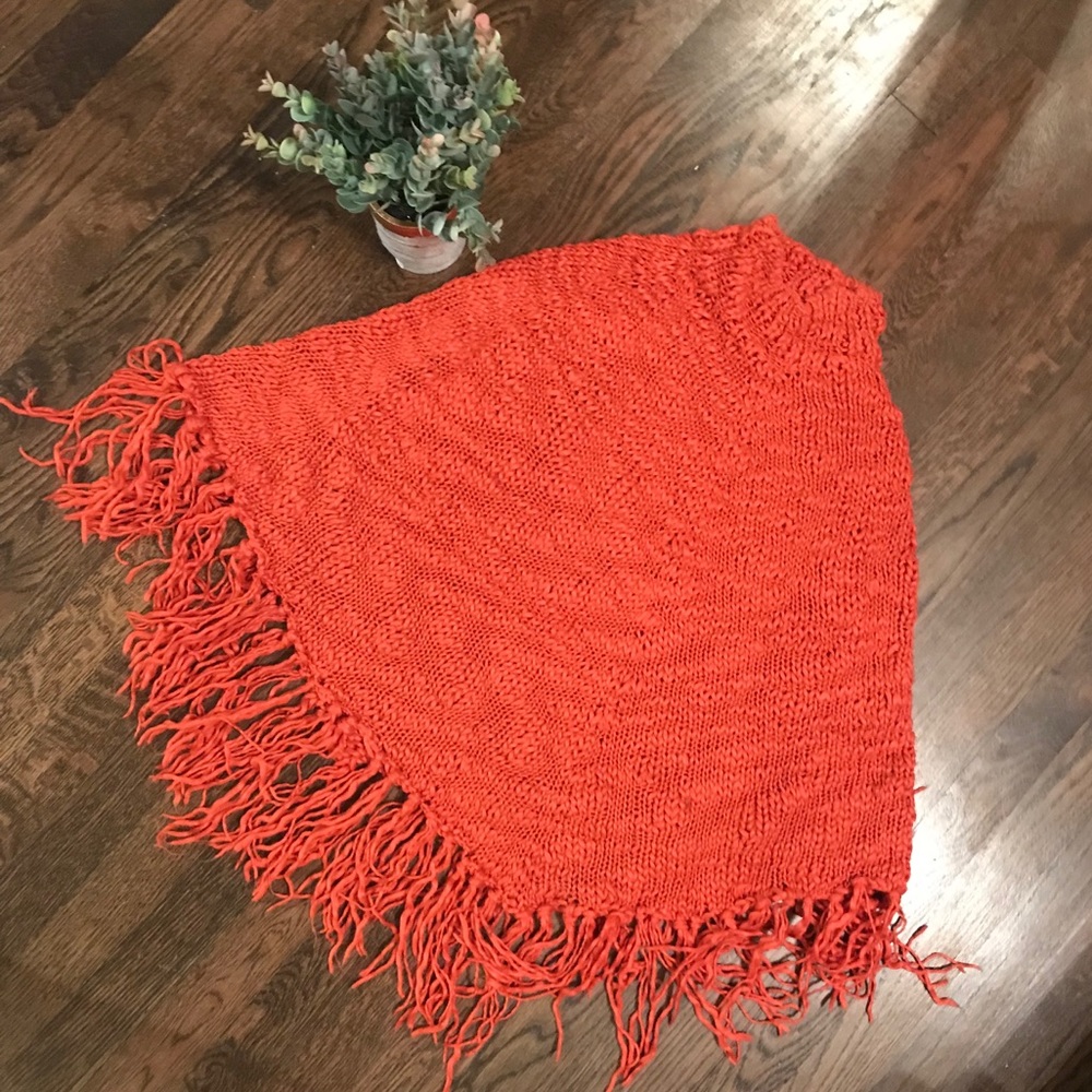 Folio - burnt orange sweater poncho, size Small